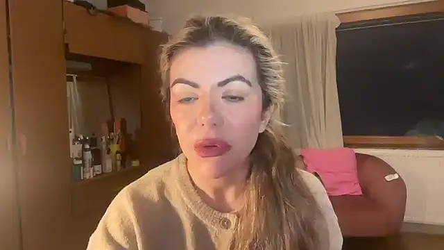 princess17 online show from 03-02-26, 09:00