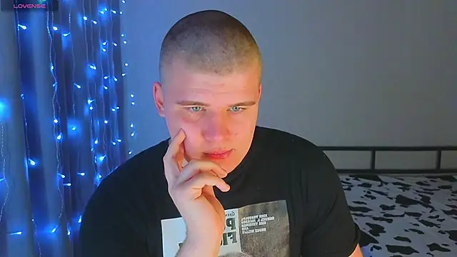 kittenmurr online show from 12-01-25, 09:43