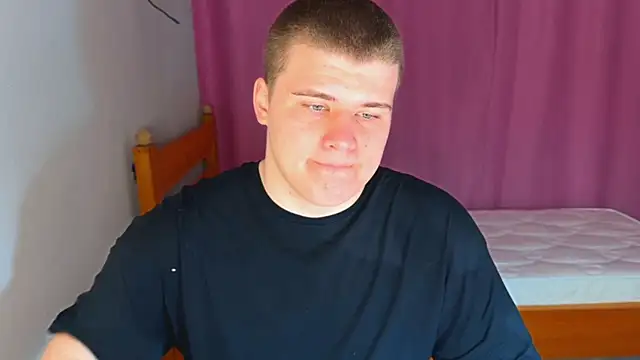 Snapshot of kittenmurr chatting on 04-27-26, 01:53 kittenmurr online show from 04-27-26, 01:53