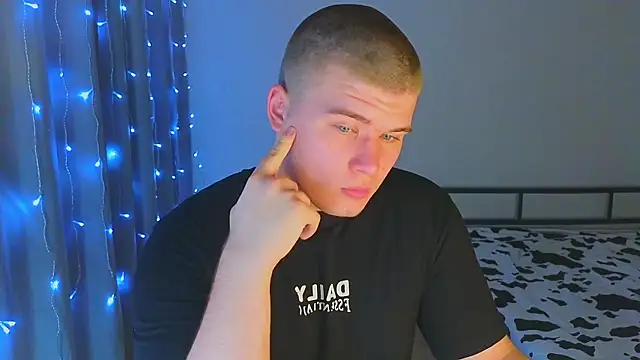 kittenmurr online show from 12-05-25, 08:39