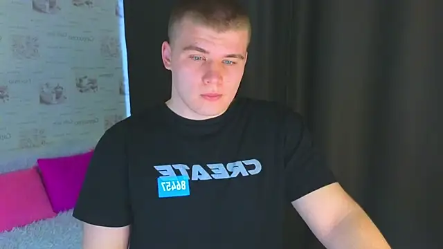 Snapshot of kittenmurr chatting on 10-09-25, 10:16 kittenmurr online show from 10-09-25, 10:16