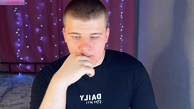 kittenmurr online show from 04-20-26, 10:44