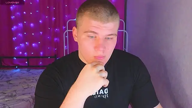 kittenmurr online show from 04-08-26, 07:59