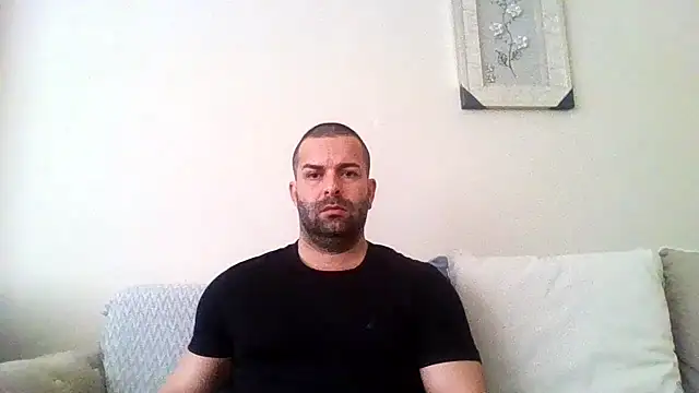 Snapshot of kean2365 chatting on 05-12-26, 11:38 kean2365 online show from 05-12-26, 11:38