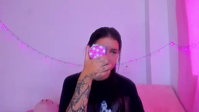 Abby roussee online show from 11-05-25, 01:03