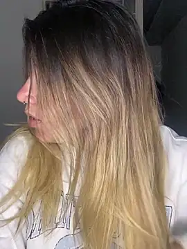 Blair Bunnyy online show from 04-14-26, 10:09