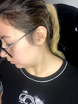 Blair Bunnyy online show from 11-19-25, 04:01