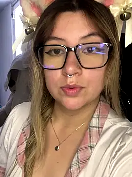 Blair Bunnyy online show from 12-14-25, 06:13