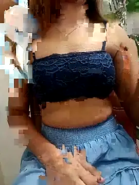Snapshot of Cutie_Shruti chatting on 10-05-25, 02:52 Cutie Shruti online show from 10-05-25, 02:52