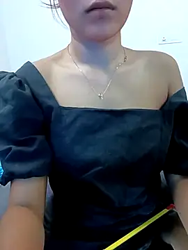 Snapshot of Cutie_Shruti chatting on 09-23-25, 10:55 Cutie Shruti online show from 09-23-25, 10:55