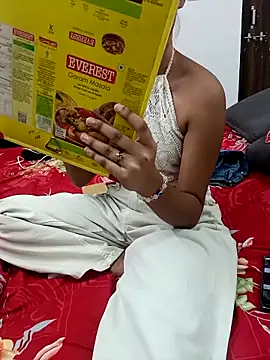 Snapshot of Cutie_Shruti chatting on 09-11-25, 04:51 Cutie Shruti online show from 09-11-25, 04:51