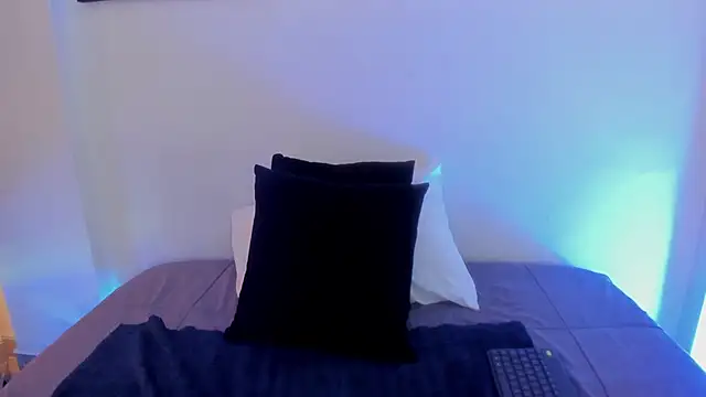 Sophia Blazee online show from 09-15-25, 12:38