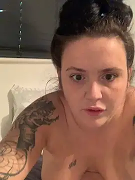 Charsworld online show from 04-11-26, 07:45