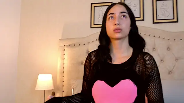 natasha moreno online show from 04-30-26, 12:23