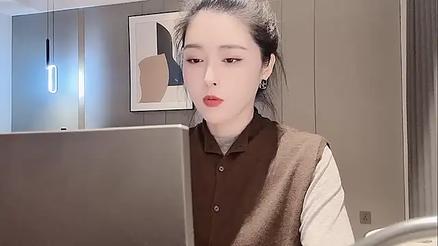 Snapshot of Ianxuan chatting on 10-16-25, 05:59 Ianxuan online show from 10-16-25, 05:59