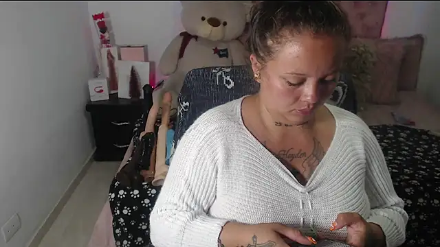 patty squirt  online show from 10-01-25, 02:38