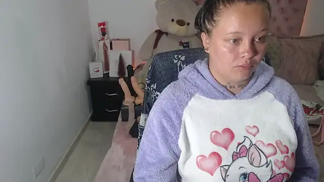 patty squirt  online show from 10-08-25, 02:02