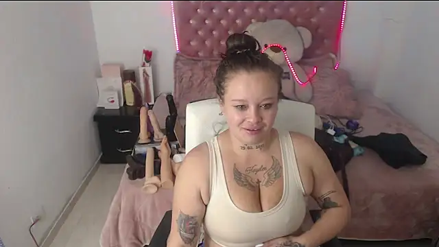 patty squirt  online show from 06-27-26, 11:38