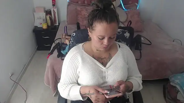 patty squirt  online show from 04-07-26, 01:02