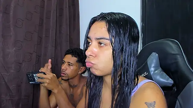 Snapshot of violet_and_myers chatting on 02-11-26, 11:37 violet and myers online show from 02-11-26, 11:37