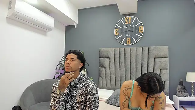 violet and myers online show from 10-08-25, 11:34