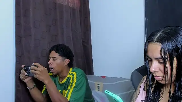 violet and myers online show from 12-19-25, 02:30