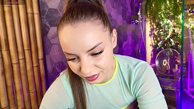 shes rebel online show from 10-09-25, 04:29