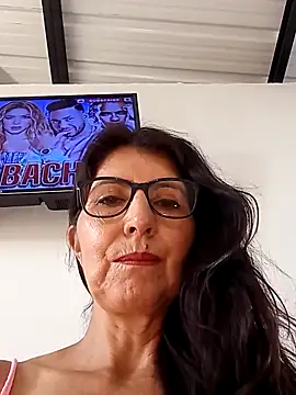Snapshot of swity_foster chatting on 09-15-25, 01:44 swity foster online show from 09-15-25, 01:44