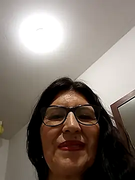Snapshot of swity_foster chatting on 09-19-25, 09:13 swity foster online show from 09-19-25, 09:13