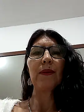 Snapshot of swity_foster chatting on 10-20-25, 07:53 swity foster online show from 10-20-25, 07:53