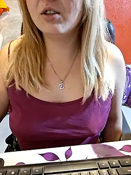 qSensi online show from 12-02-25, 09:27