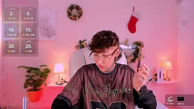 Luci Rose online show from 12-03-25, 04:02