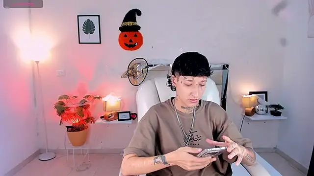 Luci Rose online show from 10-21-25, 02:22