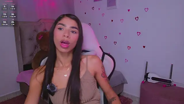 BrunetteAdams001 online show from 03-12-26, 12:49