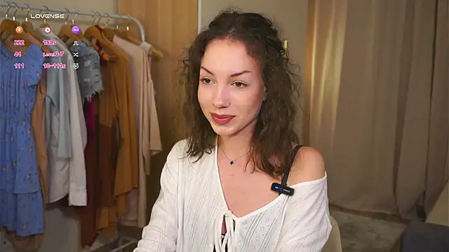 Snapshot of RenateRansone chatting on 02-08-26, 06:38 RenateRansone online show from 02-08-26, 06:38