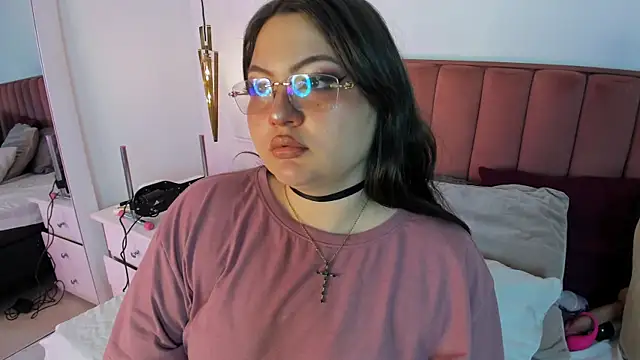 Snapshot of Tessa_Sinclaire chatting on 05-01-26, 08:25 Tessa Sinclaire online show from 05-01-26, 08:25