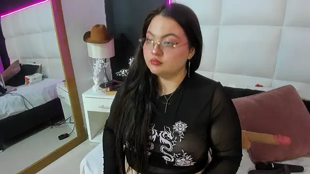 Tessa Sinclaire online show from 07-23-26, 07:54