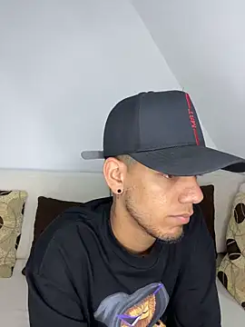 liam cam online show from 01-19-26, 04:38