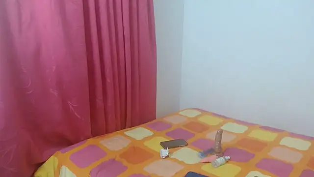 lolascarlett online show from 09-19-25, 12:25