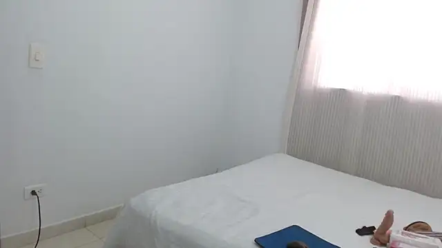 lolascarlett online show from 11-09-25, 04:55