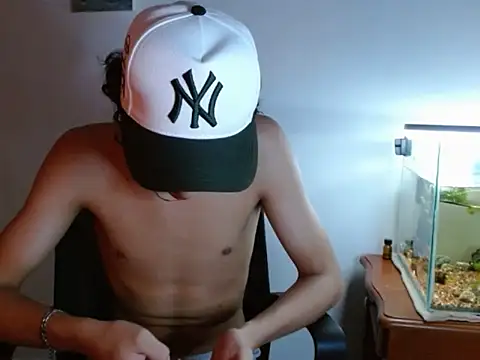 Snapshot of Xtremeplay_18 chatting on 09-26-25, 08:16 Xtremeplay 18 online show from 09-26-25, 08:16