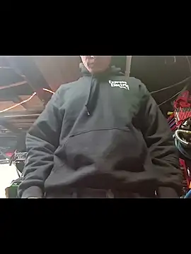 twistafatpipe online show from 11-13-25, 02:59