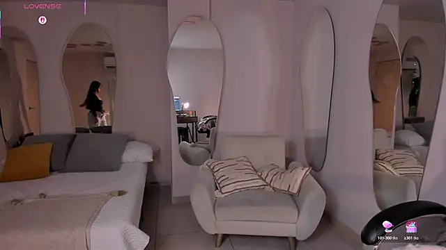 VeronicaBlue online show from 03-27-26, 10:05