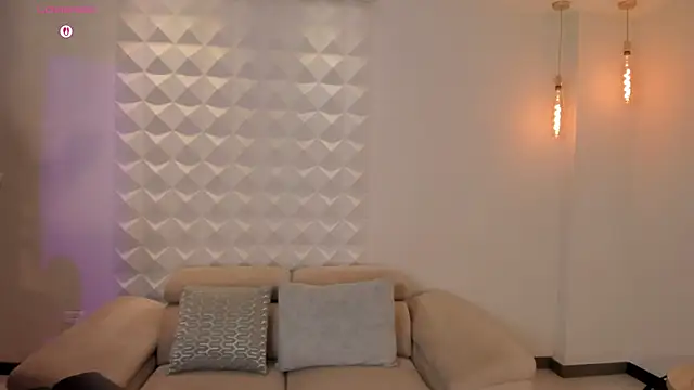 Snapshot of VeronicaBlue chatting on 10-07-25, 12:17 VeronicaBlue online show from 10-07-25, 12:17