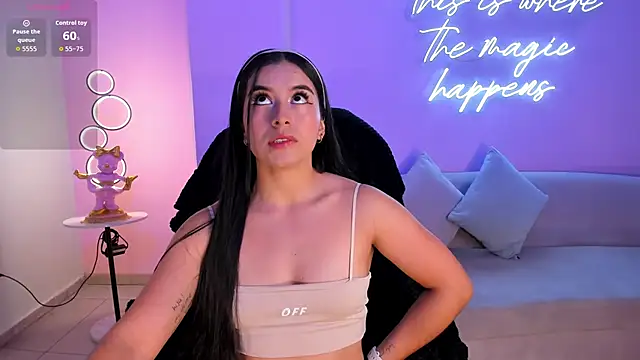 MilaColeman online show from 10-28-25, 02:12