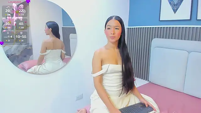 lily  star online show from 03-23-26, 03:06