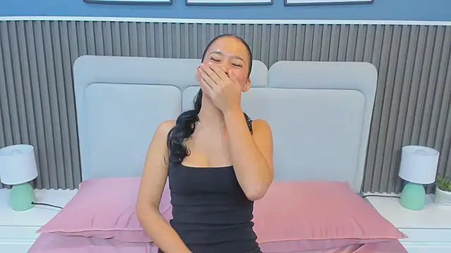 lily  star online show from 02-21-26, 03:41