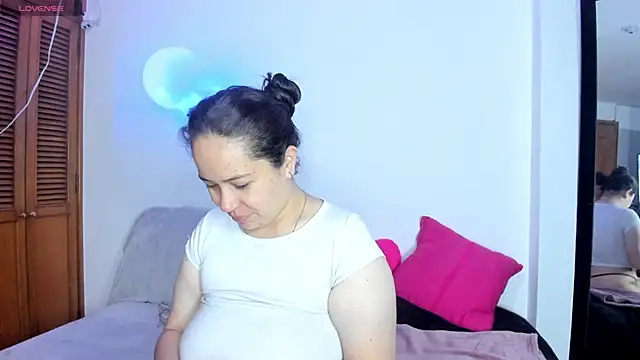 Snapshot of Ashley_Monroe chatting on 11-19-25, 11:43 Ashley Monroe online show from 11-19-25, 11:43