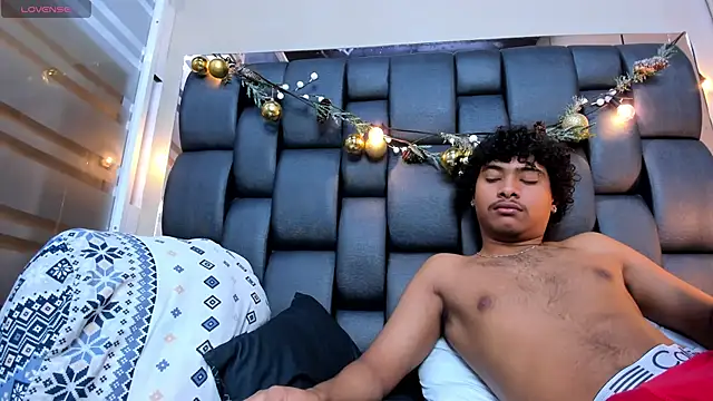 Miriam milf online show from 03-16-26, 12:42