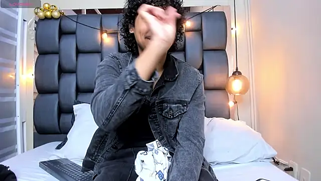 Miriam milf online show from 12-04-25, 12:26